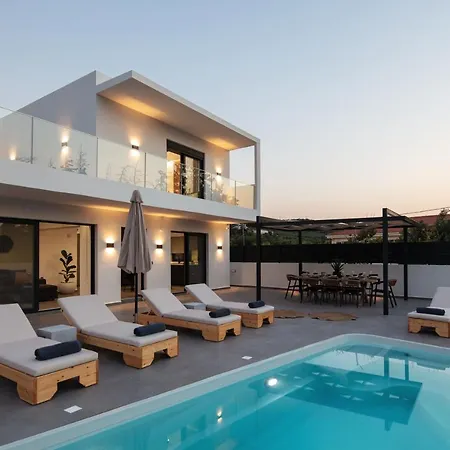 Horizon Luxury Вилла Ханья